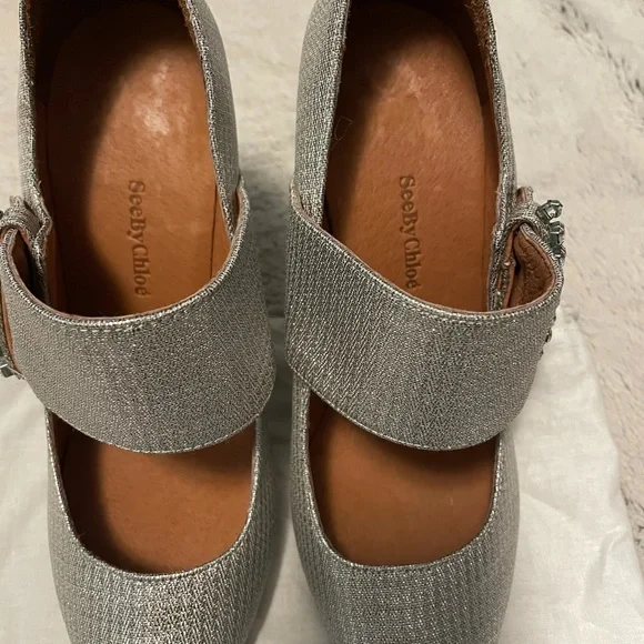 Beautiful See By Chloe silver Mary Jane pumps - Picture 8 of 16